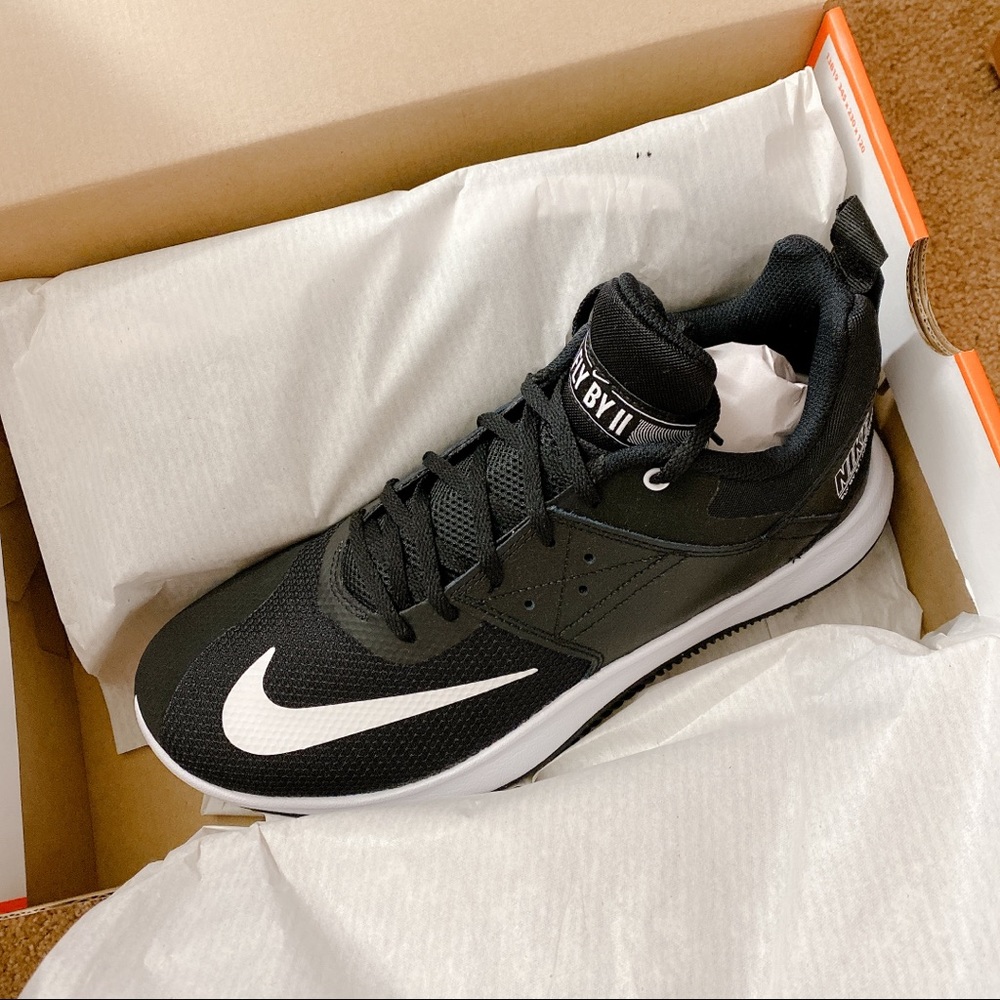 Nike Fly By Low II Basketball Sneaker - Picture 5 of 8